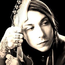 Схема вышивки «Фрэнк Айеро»