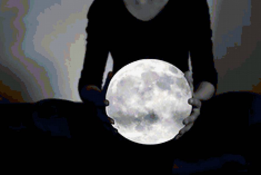 Луна в руках - луна - предпросмотр