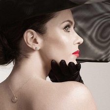 Схема вышивки «Дама в шляпе»