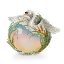 Схема вышивки «лебедь»