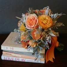 Схема вышивки «rozi s kniga»