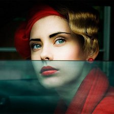 Схема вышивки «Женщина-загадка.»