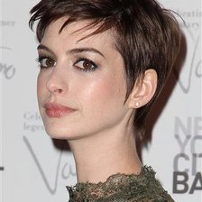 Схема вышивки «Энн Хэтуэй»