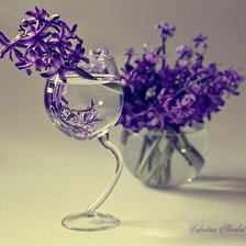 Схема вышивки «гиацинт в рюмке»