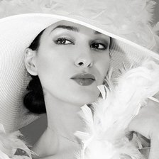 Схема вышивки «Девушка в шляпе»