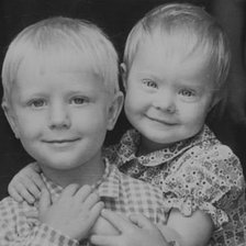 Схема вышивки «брат и сестра»