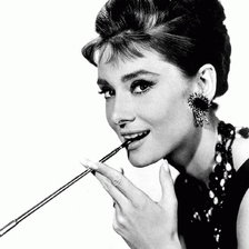 Схема вышивки «одри хепберн»