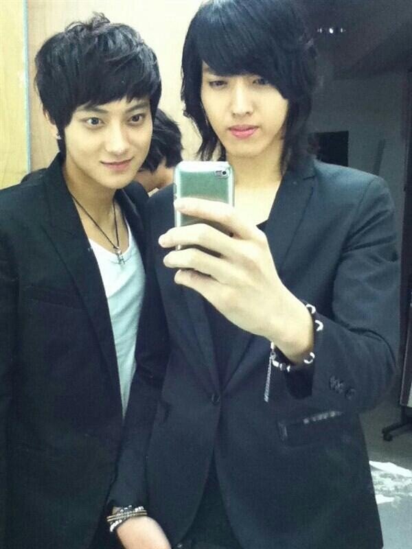 TAO and Kris - k-pop - оригинал