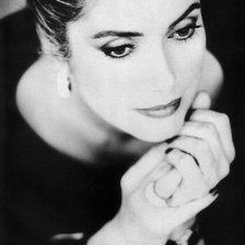 Схема вышивки «Катрин Денев»