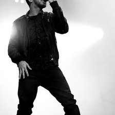 Схема вышивки «Mike Shinoda»