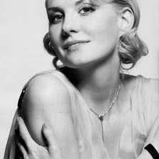 Рената Литвинова