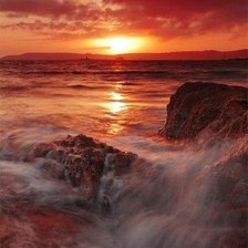 Схема вышивки «Волны разбивающиеся о скалы»