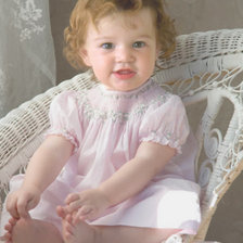 Схема вышивки «Маша в кресле дмс»