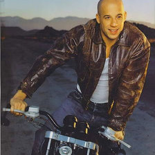 Схема вышивки «Вин Дизель»