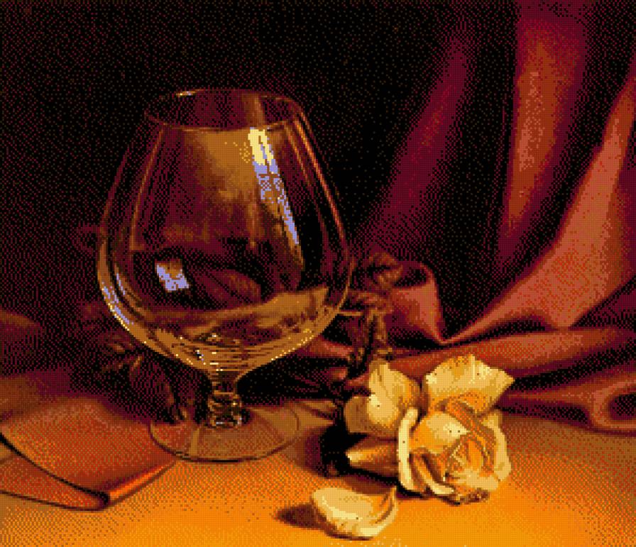 Бокал и желтая роза - предпросмотр