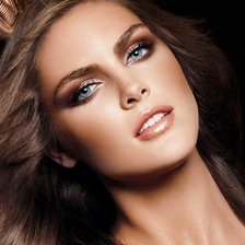 Схема вышивки «Девушка»