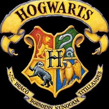 Схема вышивки «Герб Хогвартса»