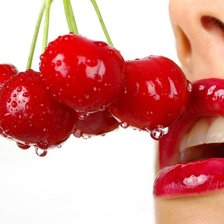 Схема вышивки «девушка с вишнями»