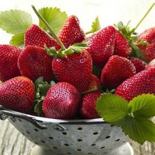 Схема вышивки «сочная ягода»