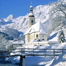 часовня зимой