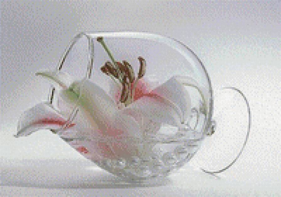 нежность - цветы, бокал, лилия - предпросмотр