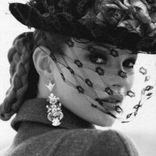 Схема вышивки «Незнакомка»