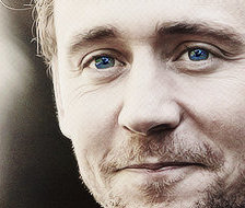 Схема вышивки «Tom Hiddleston»