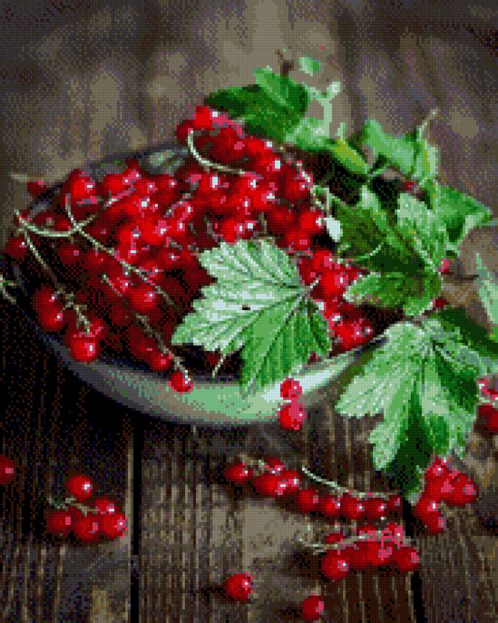 Смородина в чашке - доски, керамика, натюрморт, смородина - предпросмотр