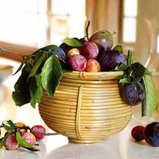 Схема вышивки «сливы»