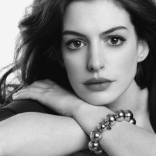 Схема вышивки «Энн Хэтуэй»