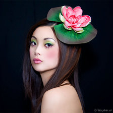 Схема вышивки «девушка и лотос»