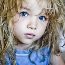 Схема вышивки «девочка»