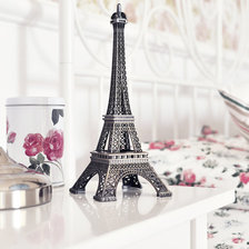 Схема вышивки «Эйфелева башня»