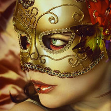 Дама в маске