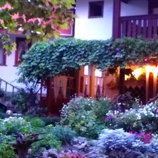 Схема вышивки «дворик с колодцем болгария»