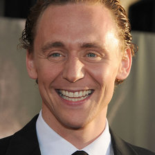 Схема вышивки «Том Хиддлстон»