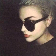 Схема вышивки «Девушка»