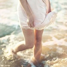 Схема вышивки «девушка в море»