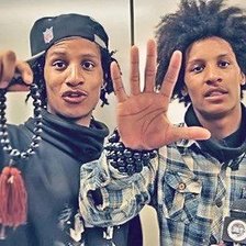 Схема вышивки «LT»