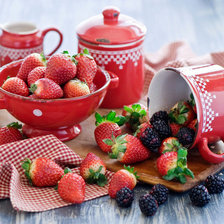 Схема вышивки «клубника»