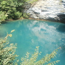 Голубое озеро