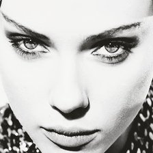 Схема вышивки «Скарлетт Йохансон»