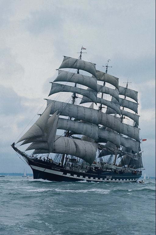 Корабль - корабль, море - оригинал