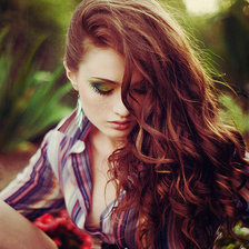 Схема вышивки «Рыжая девушка»