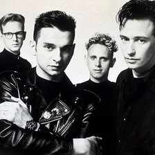 Схема вышивки «DM»