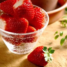 Схема вышивки «клубника»