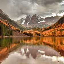 Схема вышивки «Осень в горах»