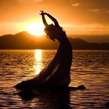 Схема вышивки «Девушка»