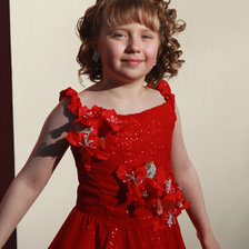 Схема вышивки «Принцесса в красном.»