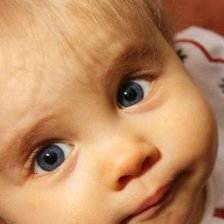 Голубоглазый малыш